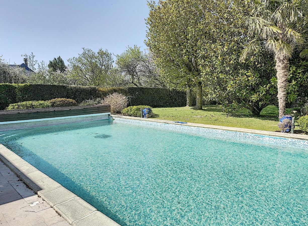 Gite De Charme "La Maison Saint-Leonard" Avec Piscine, Spa, Vue Sur Le Mont Saint-Michel Vains エクステリア 写真